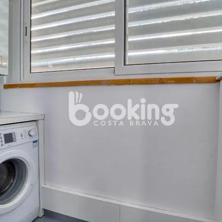 Apartment Petunias Apartament Per 6 Persones Amb Piscina Comunitaria A Politur, A 10 Minuts De Cala Rovira Platja d'Aro